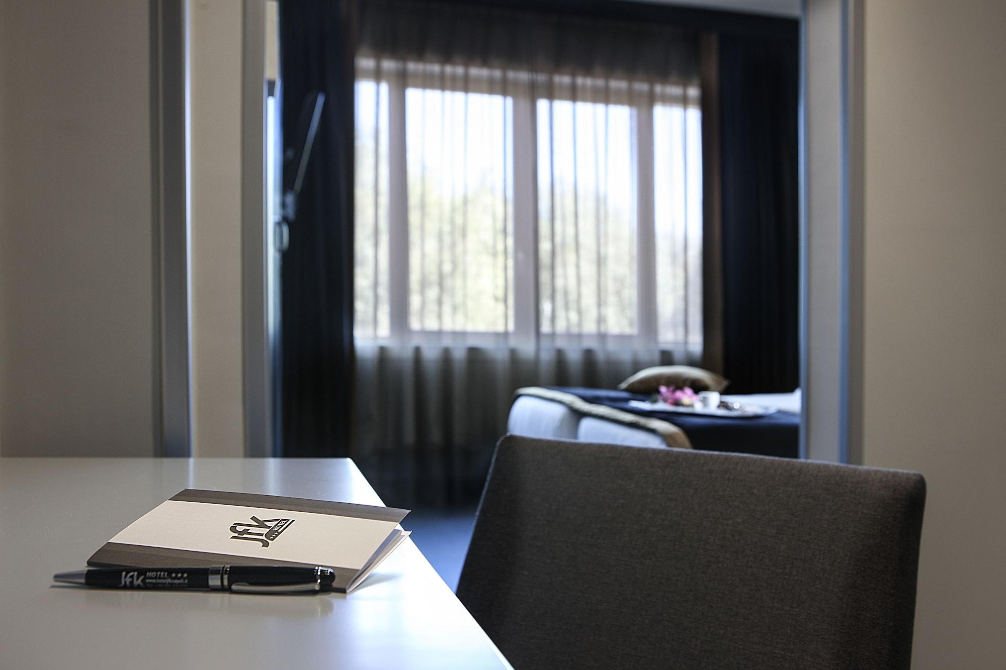 Best Western Jfk Hotel Naples Luaran gambar