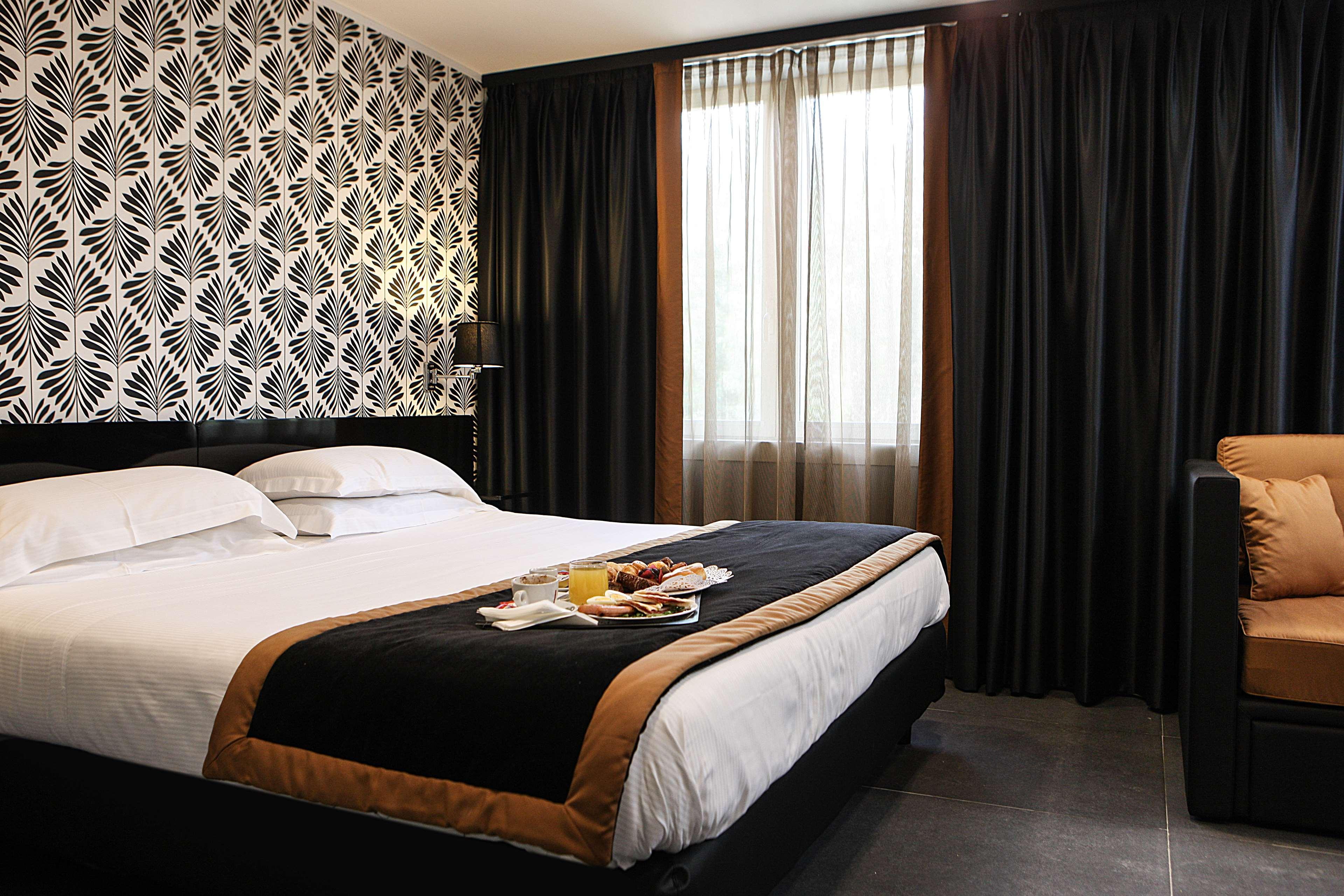 Best Western Jfk Hotel Naples Luaran gambar